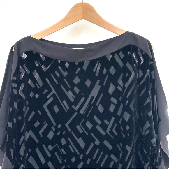 Eileen Fisher Silk Velvet Burnout Slit Sleeve Top Geometric Print Black Small - Picture 3 of 13